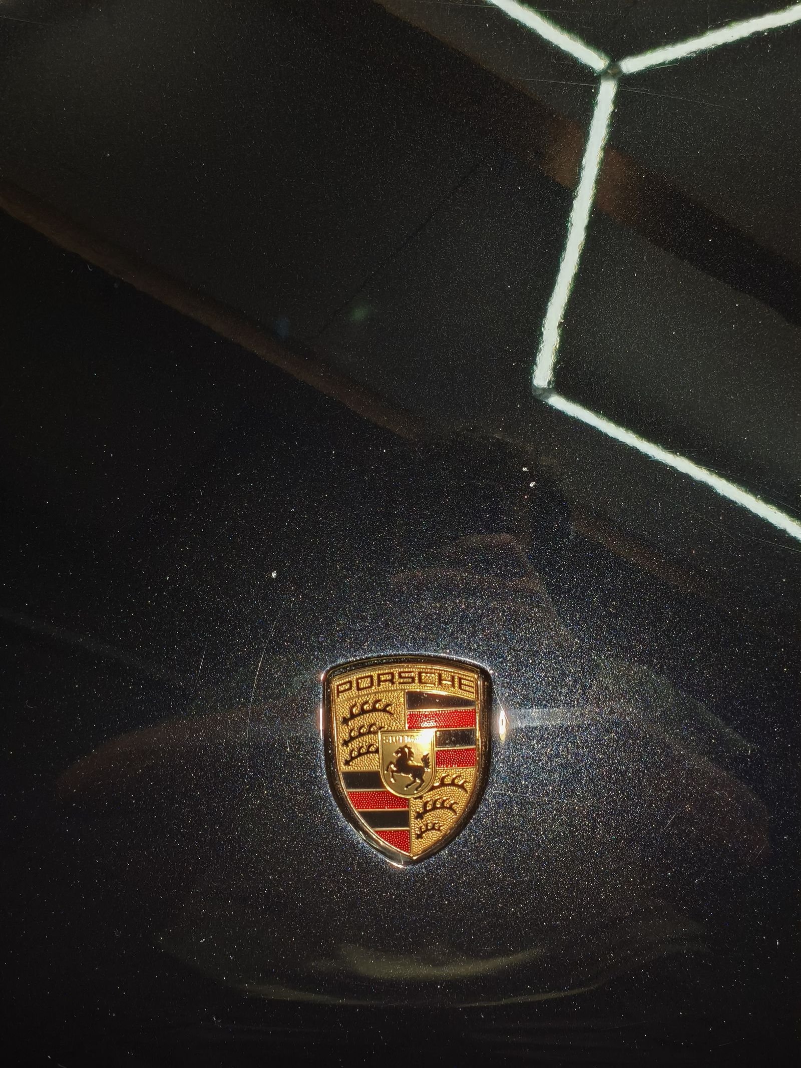 Capot Porsche après polissage one step MC Detailing